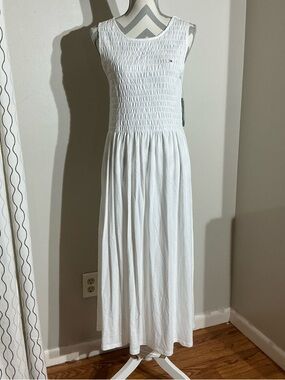 NWT Tommy Hilfiger White Sleeveless Smocked Maxi Dress